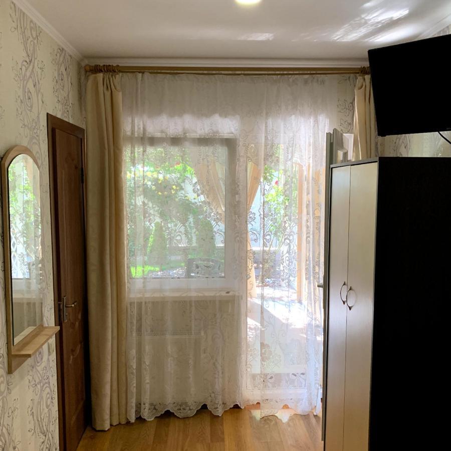 Guest House Santin Chernomorsk Exterior photo