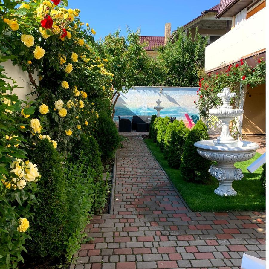 Guest House Santin Chernomorsk Exterior photo